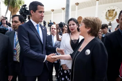 Más de 50 colombianos son deportados de Venezuela acusados  de ser paramilitares