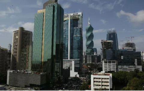 Gobierno pagará a bancos $420 millones por interés preferencial, una deuda de varios años