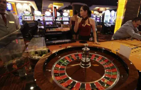 Bancos locales no aprueban préstamos ni tarjetas de crédito a trabajadores de casinos 