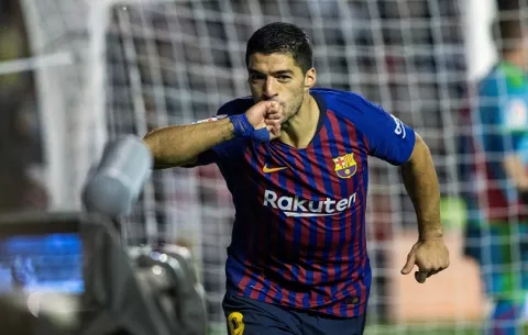 Barcelona sufre para llevarse los tres puntos ante el Rayo