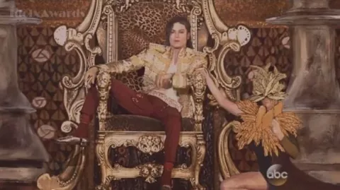 Michael Jackson 'revivió' en holograma