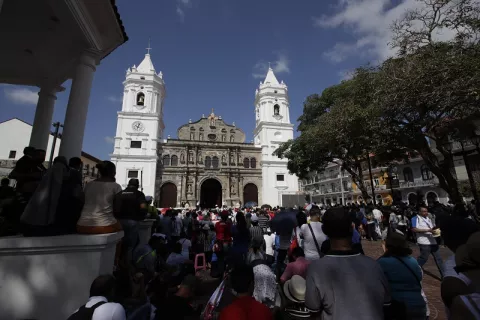 La celebración de la Semana Santa continúa con la Misa Crismal
