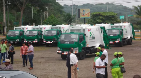 Población capitalina adeuda 90 millones de dólares a la Autoridad de Aseo por recolección de basura