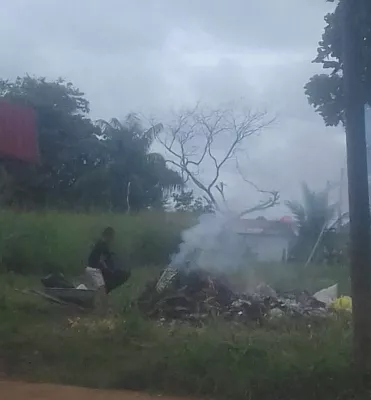 Residentes en Los Abanicos denuncian que hay mala disposición de la basura