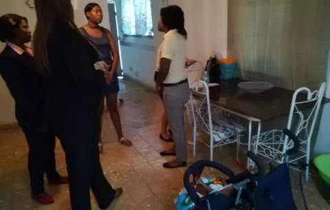 Buscan auxiliar a familia con bebé que padece Atresia esofágica en Colón