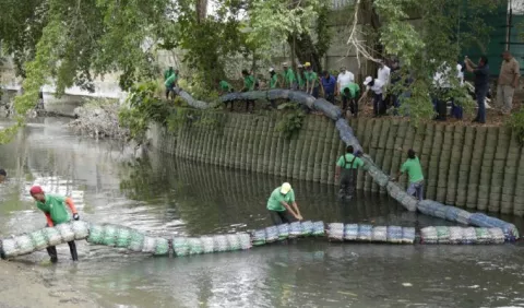 Colocan quinta 'biobarrera' para la basura 