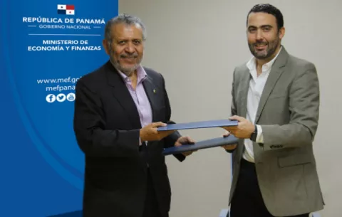 Intendencia de Supervisión y Regulación de Sujetos no Financieros firma acuerdo con la  Asociación Prendaria