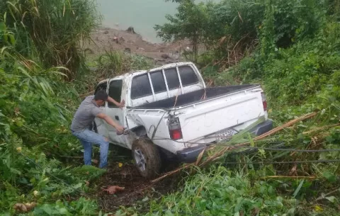 Primera víctima al caer a un precipicio y quedar volcado en Bocas del Toro