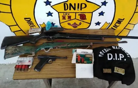Descubren mediante allanamiento que tenía armas y municiones de todo tipo