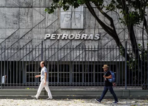 Brasil abre el mercado del gas al capital privado; Petrobras tiene los días contados
