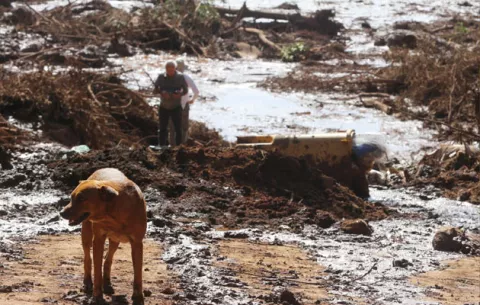 Brasil sigue en vilo en medio de una de sus peores tragedias mineras
