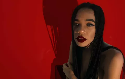 Hija de R. Kelly dice que su padre es un monstruo