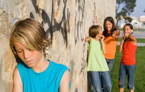 Cuidado, el bullying no sólo se da en colegios