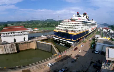 Canal de Panamá prevé "buenos" meses tras aplazamiento de aranceles a China