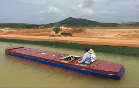 Panamá inaugura su primer centro de capacitación de maniobras de buques a Escala