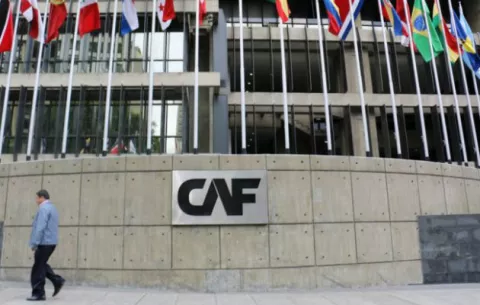 CAF coloca emisión por 140 millones de dólares para financiar educación
