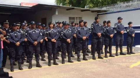 Unidades de los estamentos de seguridad recibirán beneficios de unas 40 empresas 