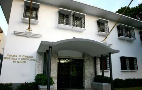 Empresarios piden a candidatos a la Presidencia resolver problemas con acciones de fondo y no cosméticas