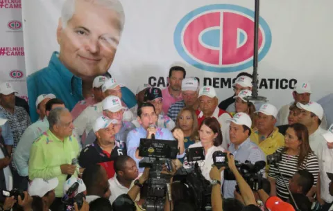 Mancuerna de Ricardo Martinelli y Rómulo Roux cambiará otra vez la vida a los panameños