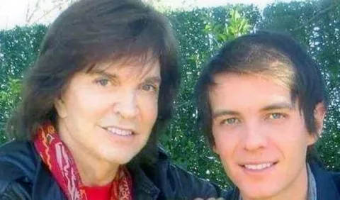 Hijo de Camilo Sesto explica por qué esperó un mes para recoger las cenizas de su padre 
