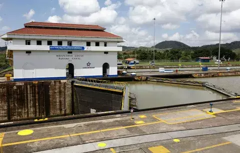 Siguen reacciones por supuesta injerencia del Ejecutivo en asuntos del Canal de Panamá