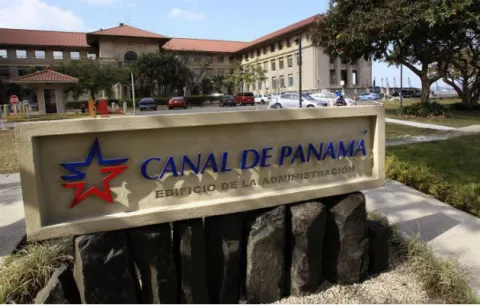 Canal de Panamá aboga por renovación de red de distribución de agua 