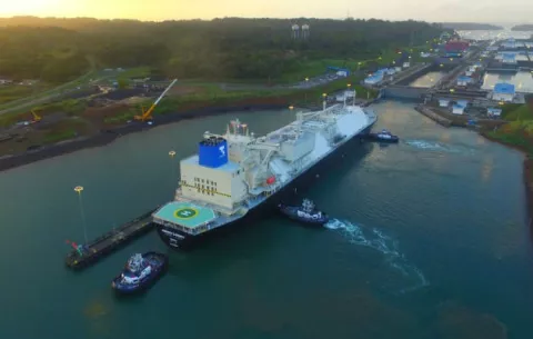 El Canal de Panamá alcanza seis mil tránsitos neopanamax