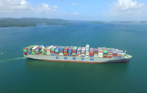   Canal de Panamá alcanza cinco mil tránsitos neopanamax   