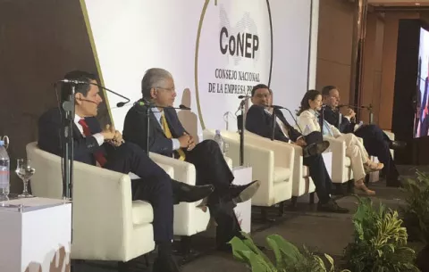 Enviado de Laurentino "Nito" Cortizo es obligado a abandonar "Foro Visión Económica Presidencial 2019-2024"