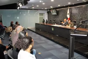 Proyecto sobre uso medicinal del 'cannabis' entre opiniones a favor y en contra