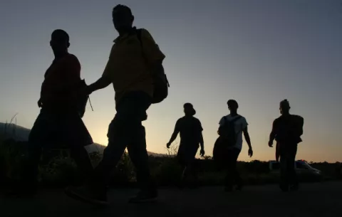 Guatemala halló 199 migrantes de África y Haití en la caravana de hondureños