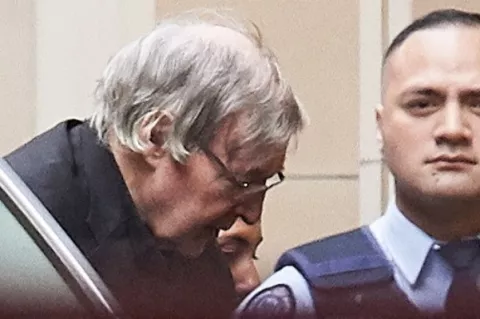 El Cardenal Pell seguirá en prisión por pederastia tras perder su apelación