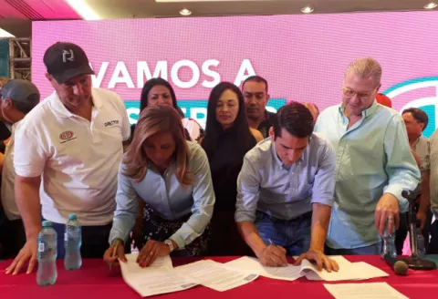 Cambio Democrático y Alianza van juntos para apoyar candidatura de Rómulo Roux
