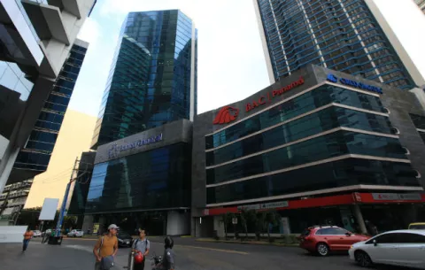 Utilidades del centro bancario de Panamá aumentaron un 4% en 2018