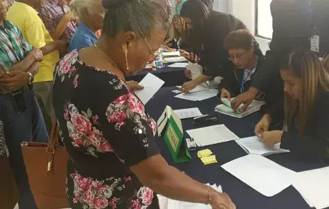 Reactivan jornada de entrega del Cepadem; son 12 mil certificados