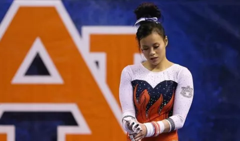Terrible: Gimnasta Samantha Cerio se rompe las dos piernas en una competencia