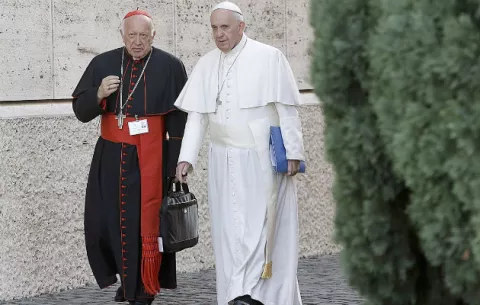 El papa acepta la renuncia del arzobispo de Santiago de Chile, imputado por encubrimiento