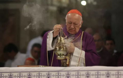 El obispo nombrado por el papa en Chile promete atender a las víctimas de abusos