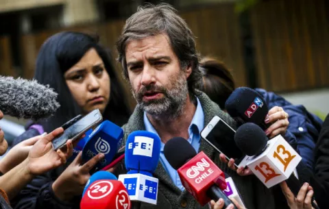 Condenan a la Iglesia chilena a indemnizar a víctimas del párroco abusador Fernando Karadima