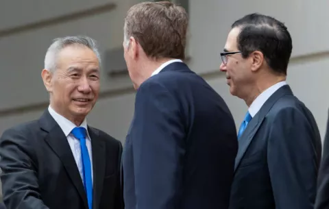 Estados Unidos y China con gestos conciliadores antes de negociaciones para aliviar su guerra comercial