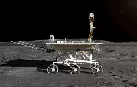 China hace historia al colocar una sonda en la cara oculta de la Luna