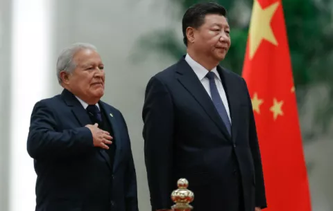 Presidentes de Dominicana y de El Salvador llegan a China para acercar sus lazos con Pekín