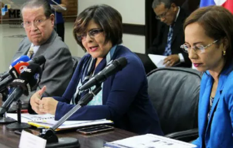 MEF presenta Proyecto de Ley que deroga la Ley 2 de 1 de febrero de 2011