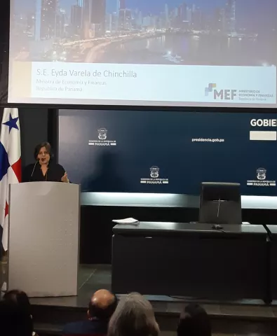 Chinchilla: "Endeudamiento tiene la capacidad de crecer porque somos un país más rico"