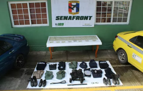 Expolicías le roban seis mil dólares a un vendedor de legumbres 