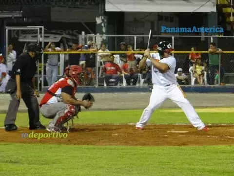 Chiriquí noquea a Coclé en el Kenny Serracín