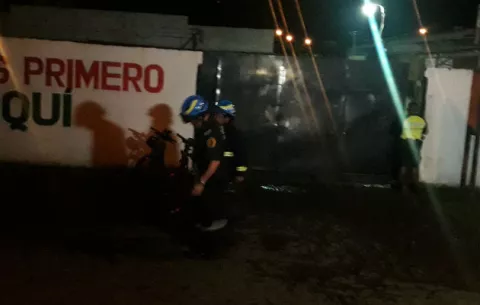 Motín e incendio en centro de cumplimiento de menores de David 