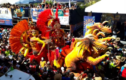 ¡Diversión! Chitreanos recibirán el Año Nuevo en ambiente de Carnaval