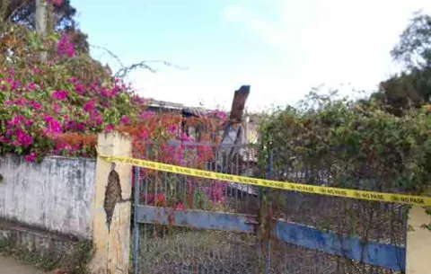 Llamas consumen en su totalidad un histórico caserón en Chitré