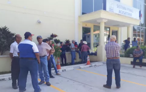 Realizan audiencia en Chitré para decidir sobre libertad de productores